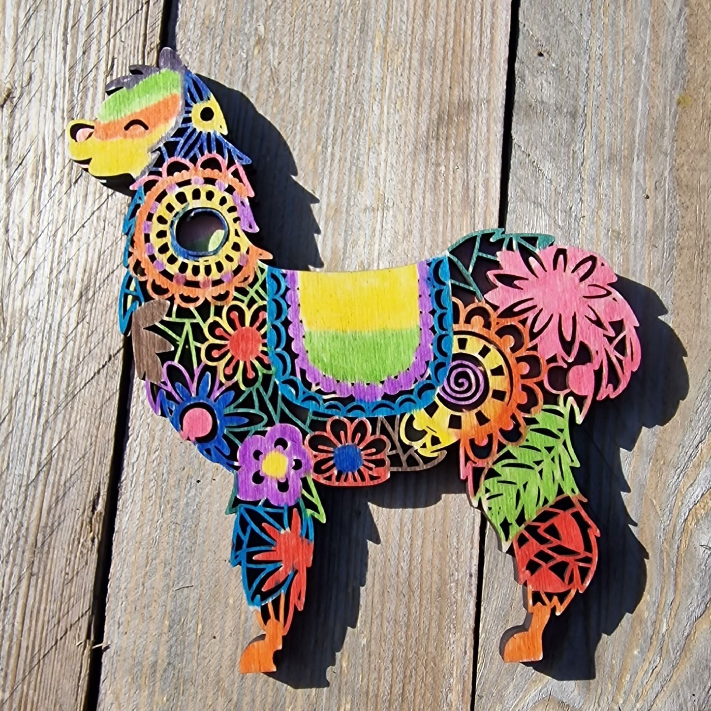 Cute wooden alpacas for painting yourself 
